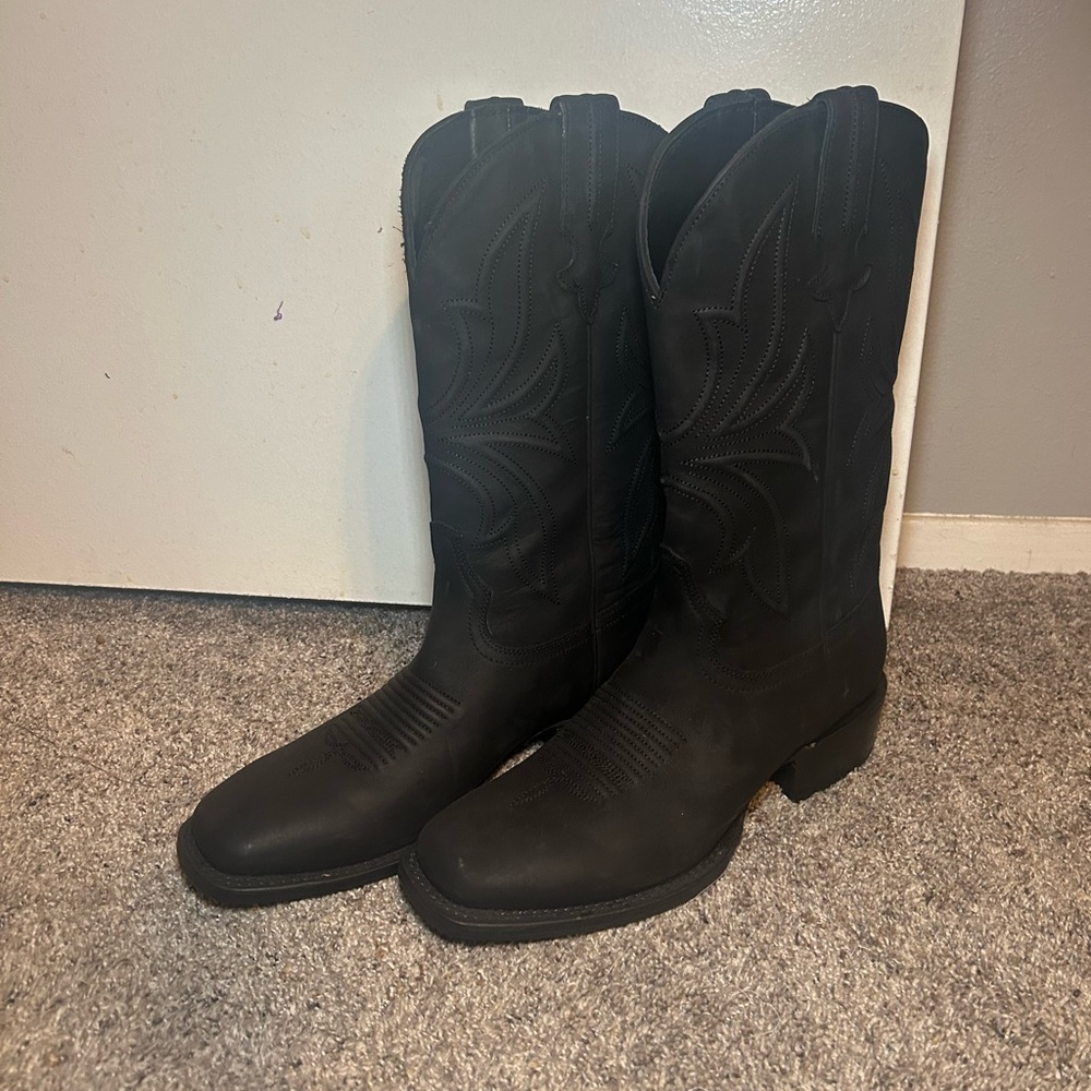 thursday boot co mens black boots, size US 11